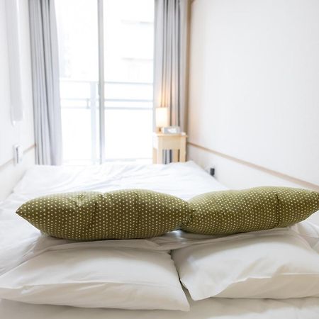 H2H Shinsaibashi Appartement Osaka Buitenkant foto