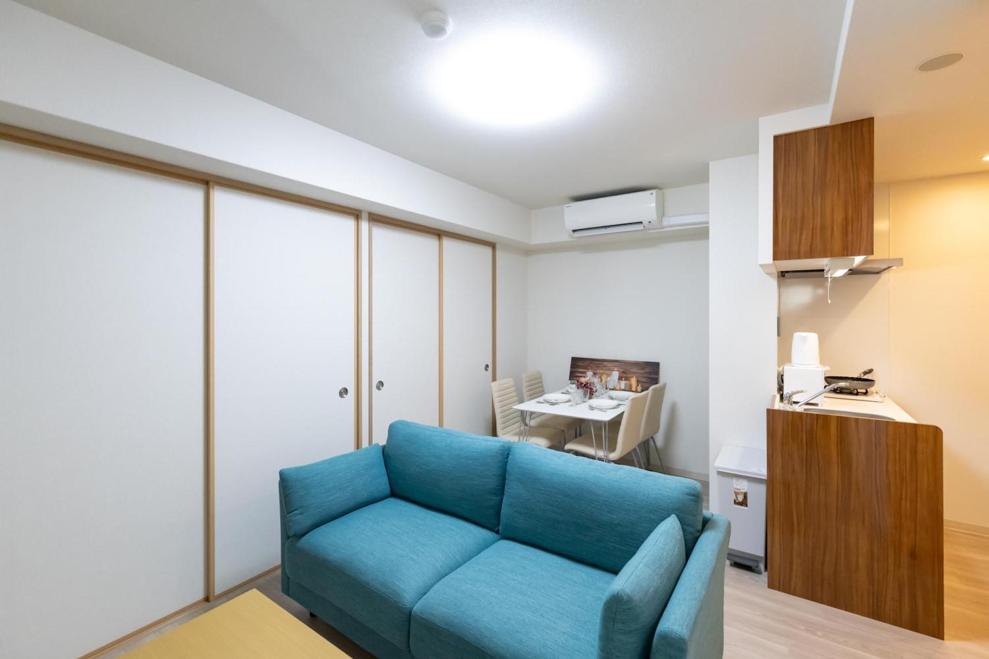 H2H Shinsaibashi Appartement Osaka Buitenkant foto