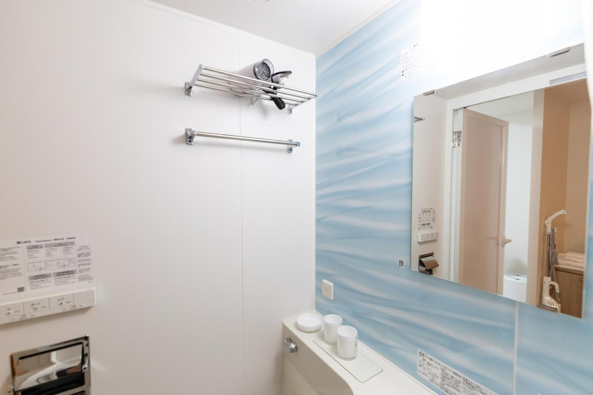 H2H Shinsaibashi Appartement Osaka Buitenkant foto