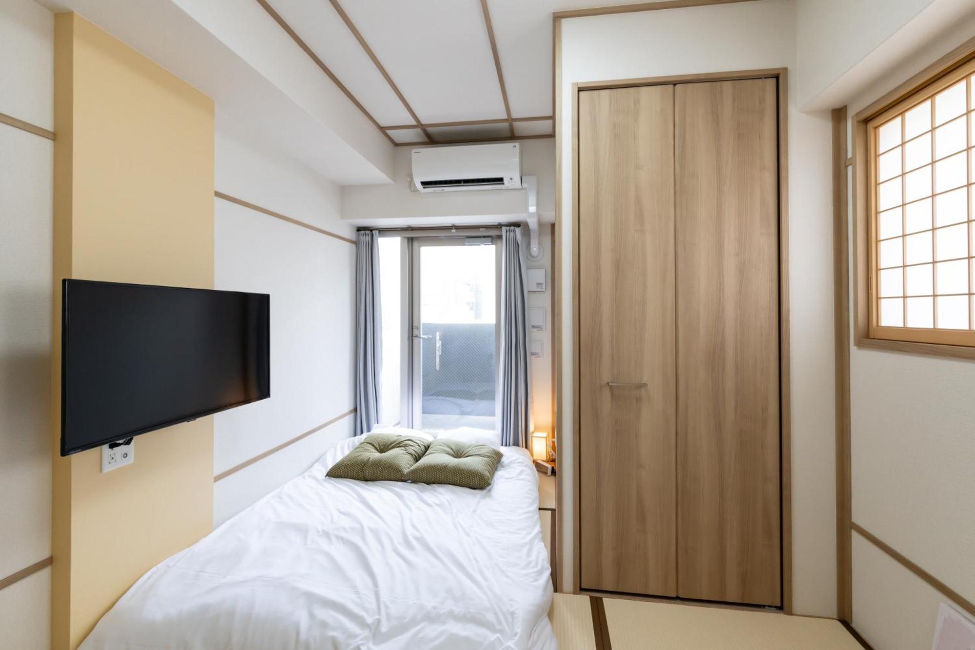 H2H Shinsaibashi Appartement Osaka Buitenkant foto