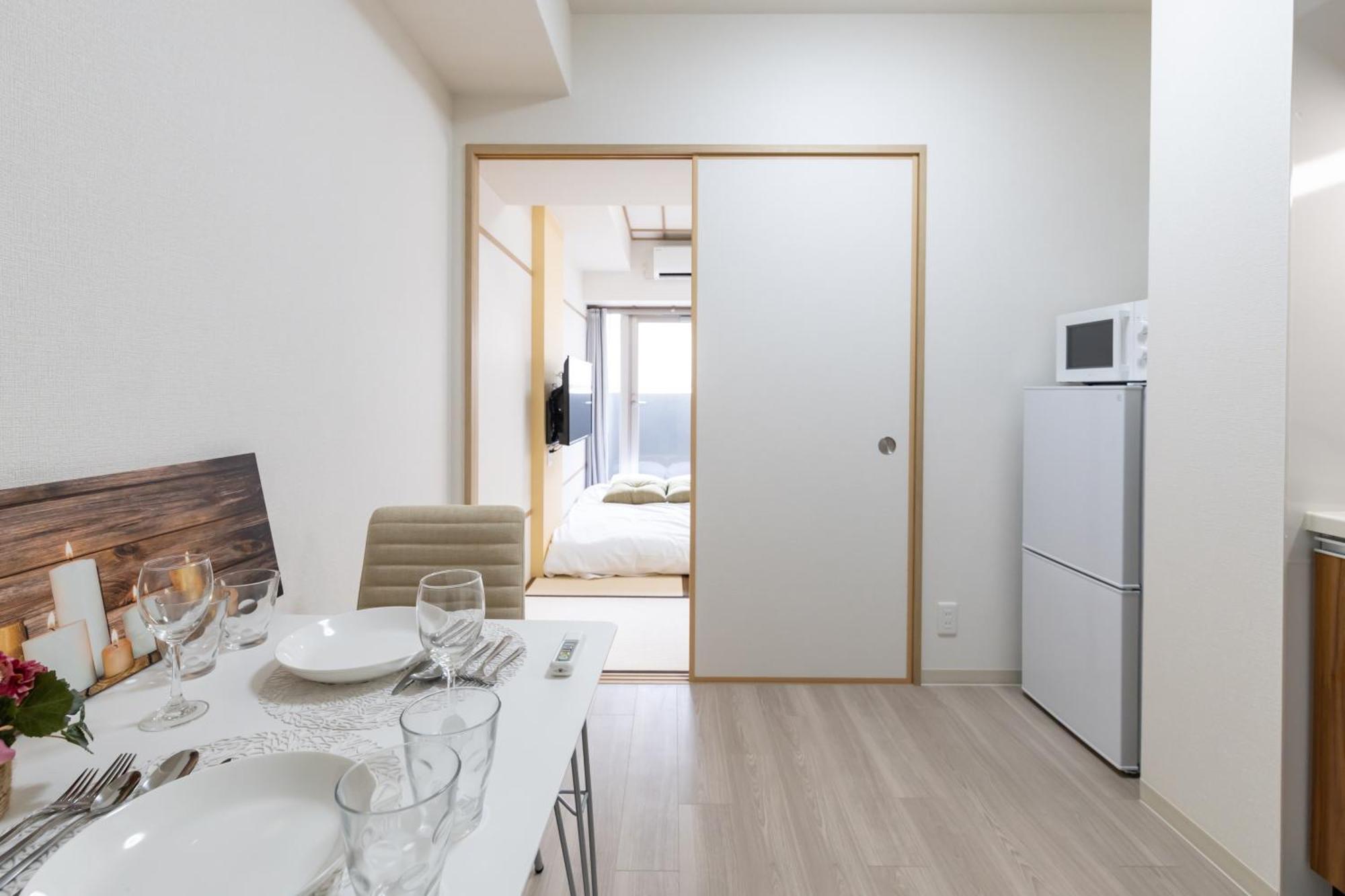 H2H Shinsaibashi Appartement Osaka Buitenkant foto