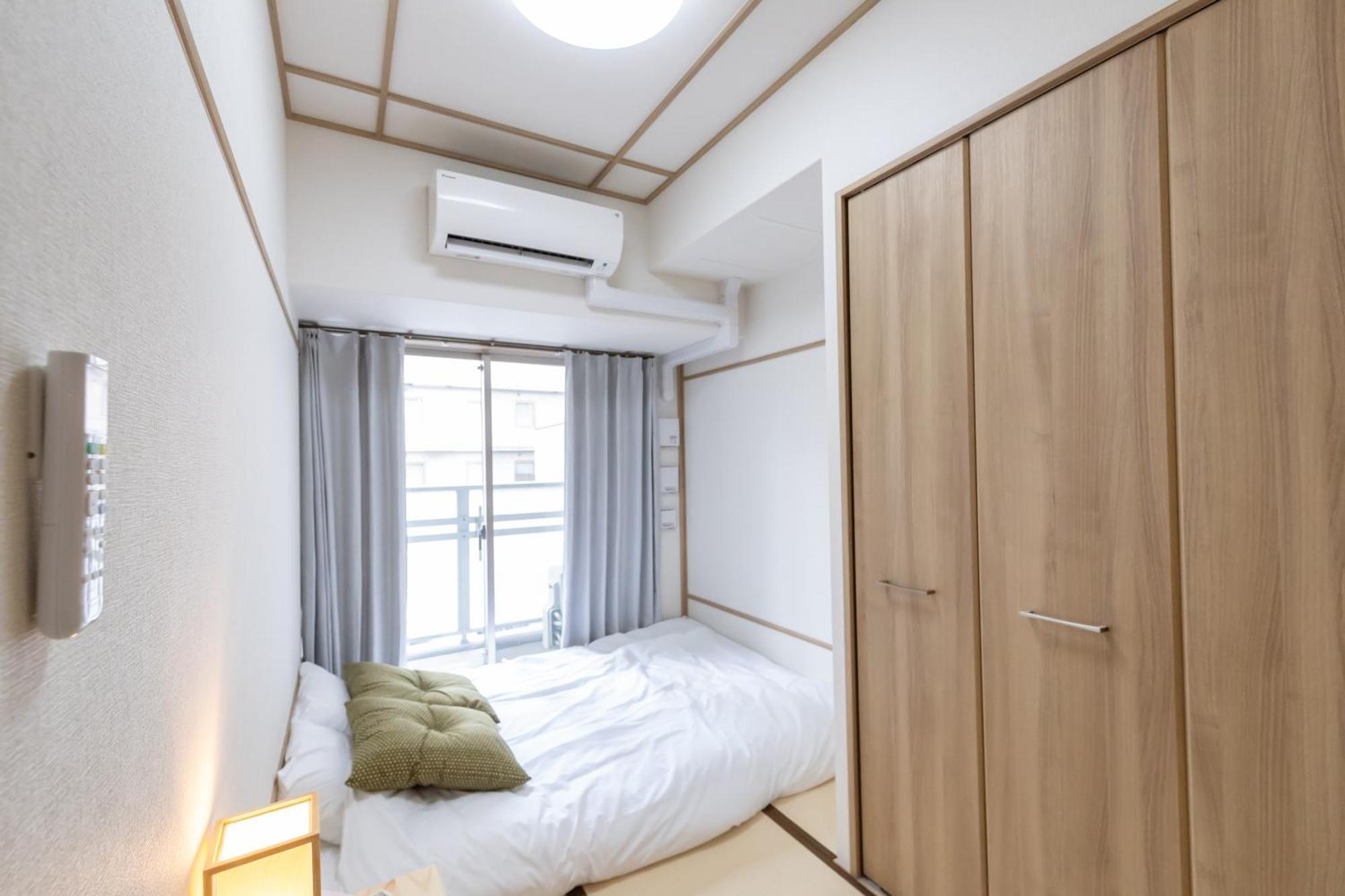 H2H Shinsaibashi Appartement Osaka Buitenkant foto